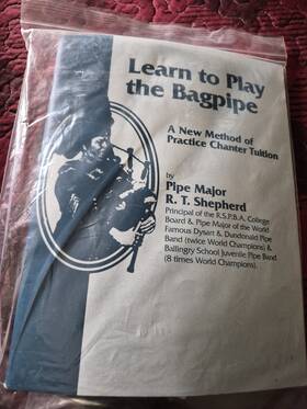 Lpb200 Deura Learn To Play Bagpipes Manual With Cd Easy- -follow And Practice Chanter
