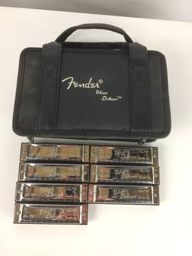 990701049 Fender Excellent Blues Deluxe 7-piece Harmonica Set