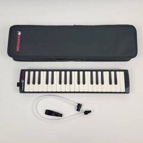Performer37 Hohner Performer 37 Melodica Key Piano With Original Case