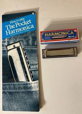 Hohner Toysmith 752187345213 How To Play The Pocket Harmonica With Two Harmonicas Included