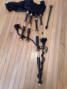 Ab4dmgc Mccallum Bagpipes Model Mopani Mounts Gold Celtic Engraving