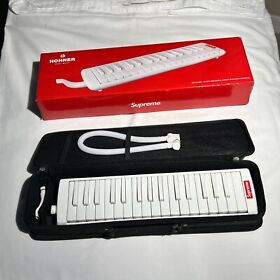 C943211-1 New Supreme Hohner Melodica Fw18 2018 Music Accessory Red White Box Logo With