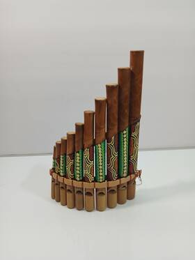 Ba021 No Eye Deer Hand Made Bamboo Andean Style Panpipes With Paint Detail Pan Flute Wood