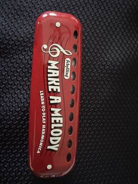 Schylling M018 Learn-to-play Multikey Harmonica Red White Metal Beginner Chrome