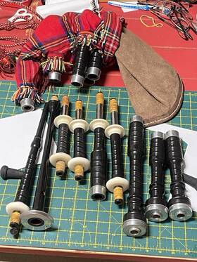 Unknown Brand 303949449283 Scottish Irish Bagpipes Silver Mounts With Bag And 2 Stoppers
