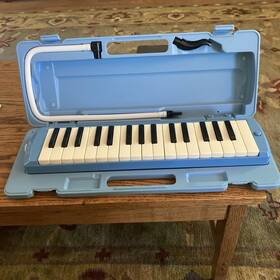 P32d Yamaha 086792895093 49 Pianica Keyboard Wind Instrument - Blue