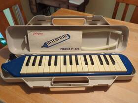 Yamaha P-32b 32 Keys Pianica Melodica Case And Original Instructions Dark Blue