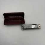 Suzuki Folkmaster 10-HOLE Bb Key Harmonica W/ Case. Fixed Price $12.99.