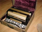 Hohner 400MS Accordion - Serviced Excellent Condition Case. Fixed Price $995.00.