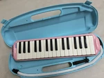Suzuki Alto Melodion Pink W/blow & Case - Melodica 32 Keys. Fixed Price $64.35.