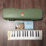Suzuki Melodion A-27. Fixed Price $137.48.