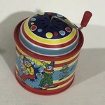 Schylling Tin Music Box Wind Up Toy ODS3. Fixed Price $7.88.